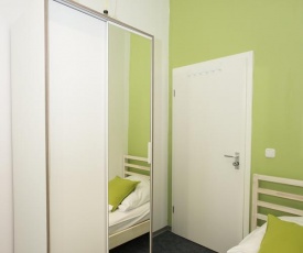 Schönes, hell möbliertes Zimmer 'Zürich' in Nürnberg/Gostenhof